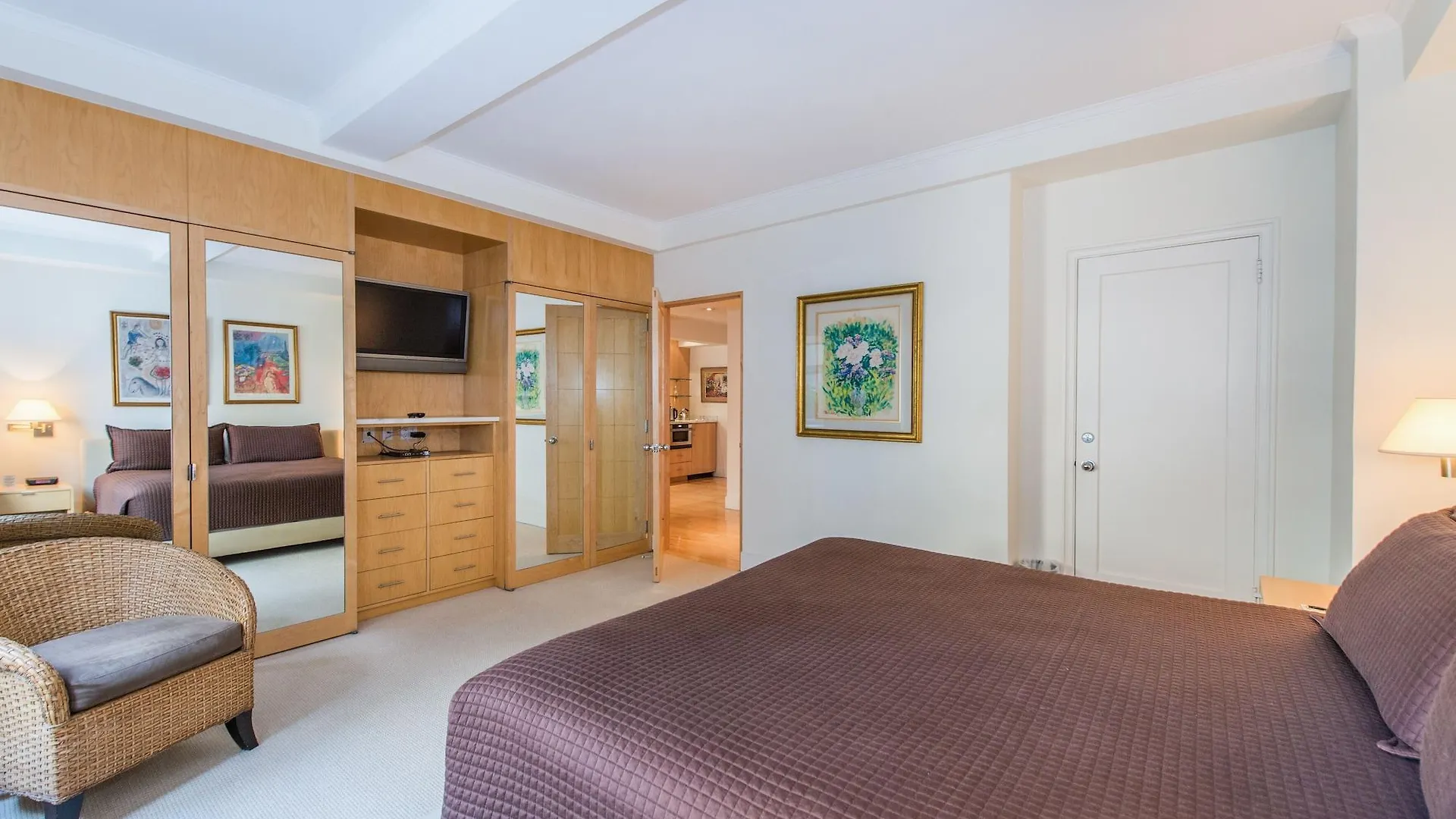 Lombardy Hotel New York 4*,  United States