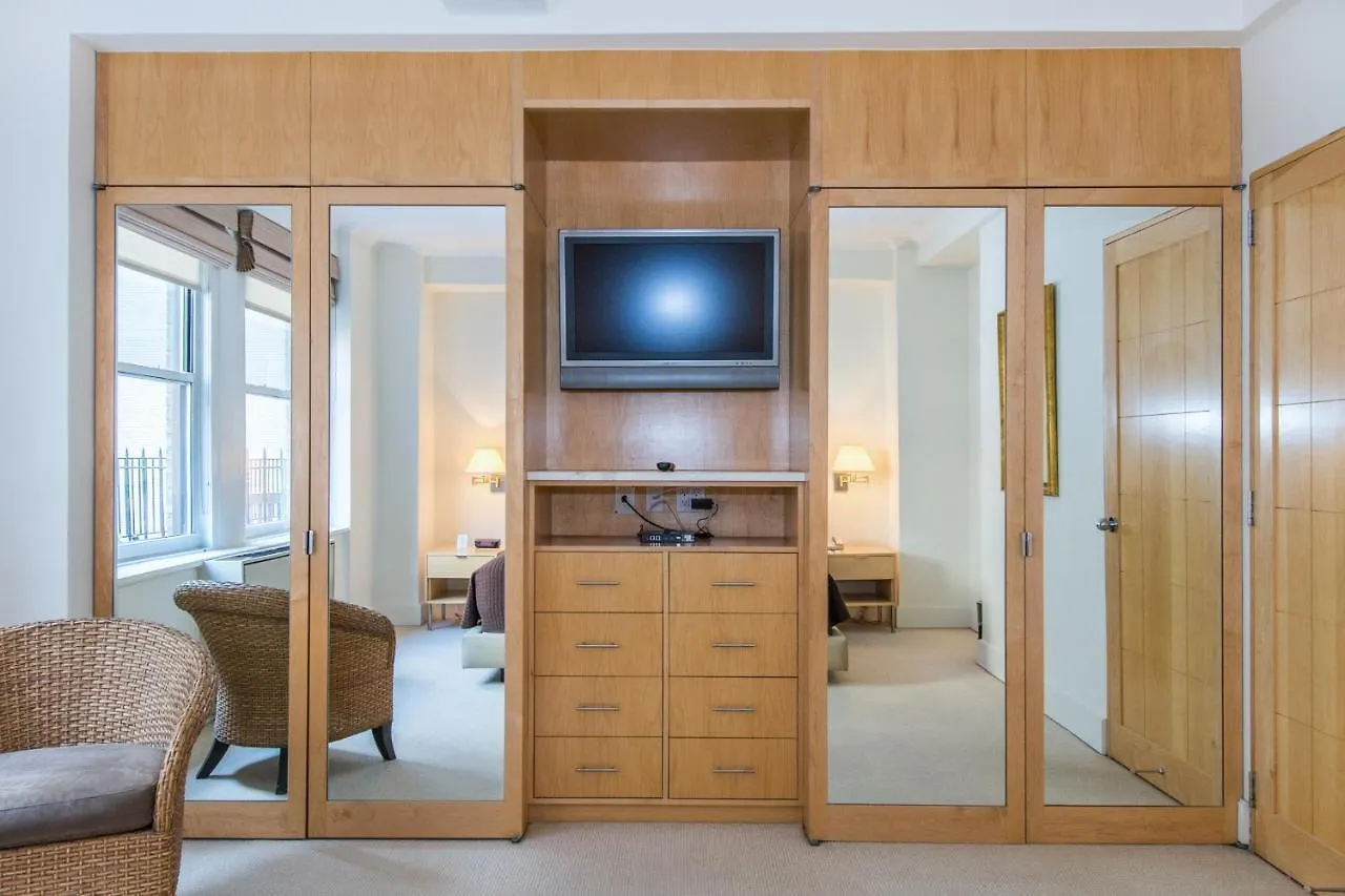 Lombardy Hotel New York 4*,