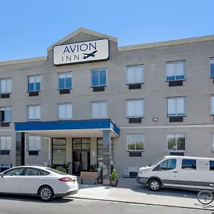 Avion Near Lga Airport, Ascend Collection *** Nova Iorque