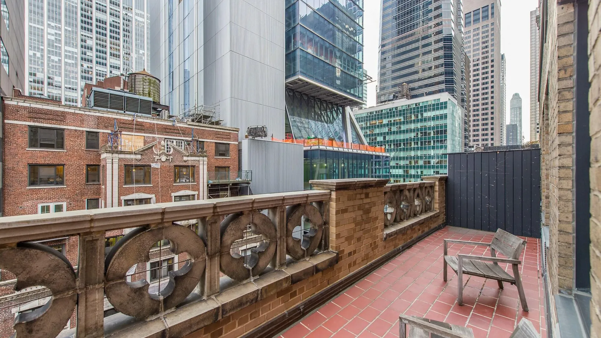 Lombardy Hotel New York 4*,