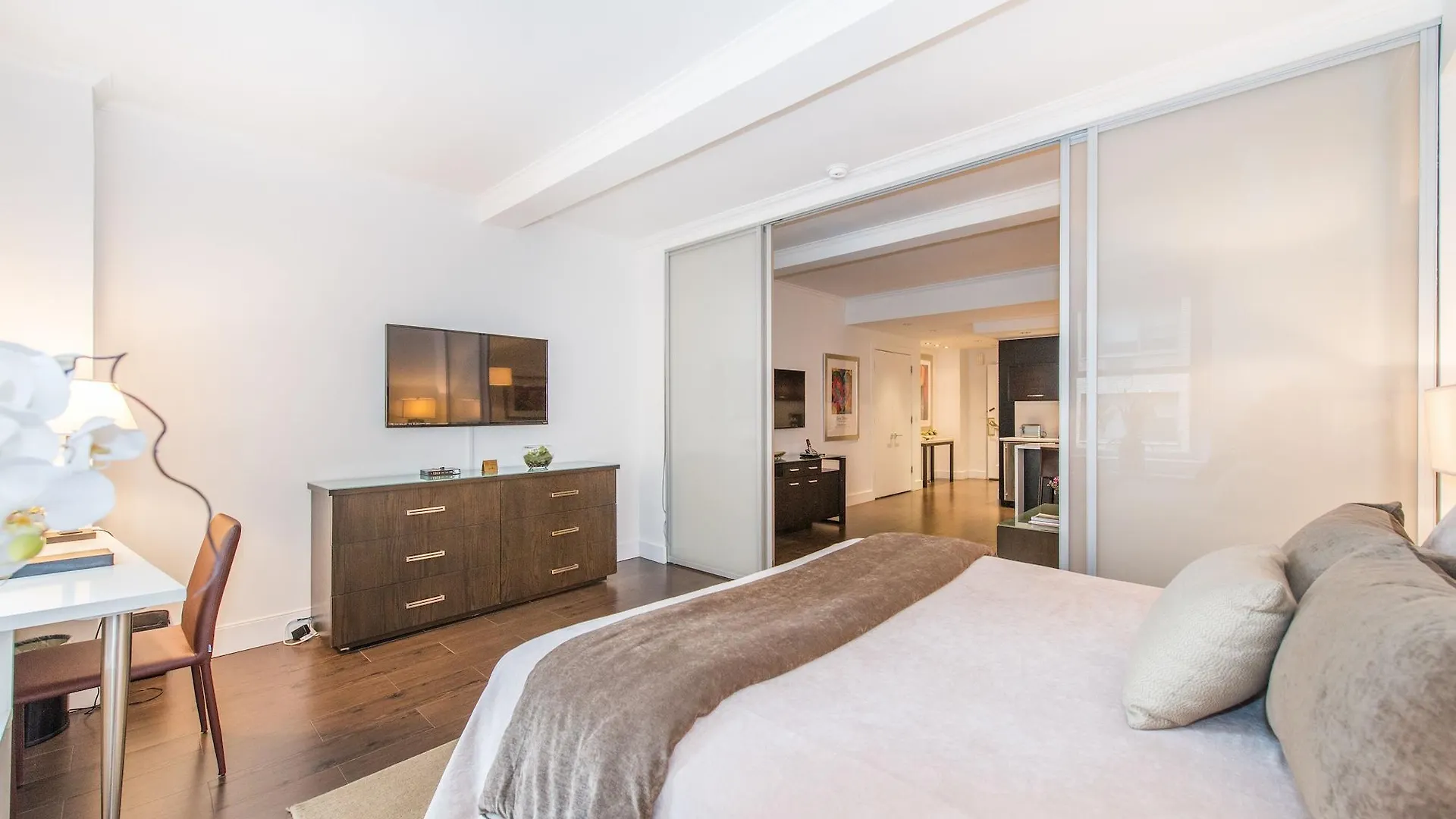 Lombardy Hotel New York 4*,